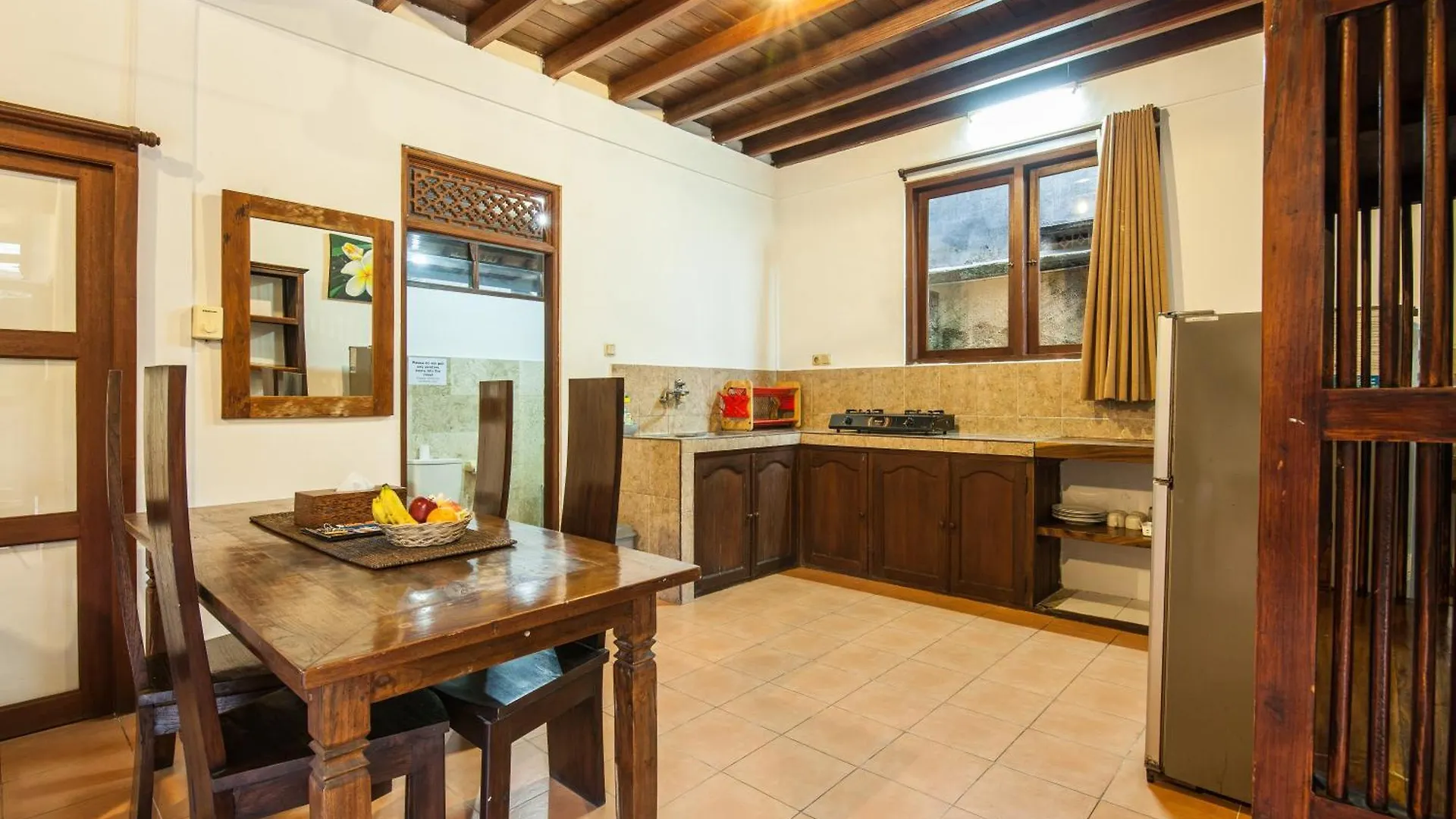 2-Bedroom Garden Legian Villa, 5Min Walk To Double Six Beach Seminyak Vila
