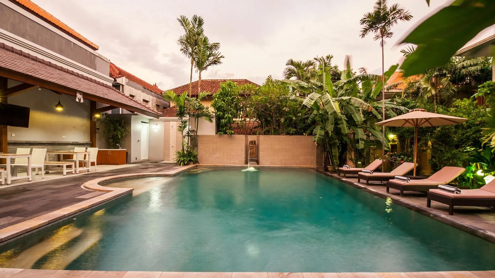 2-Bedroom Garden Legian Villa, 5Min Walk To Double Six Beach Seminyak  Seminyak (Bali)