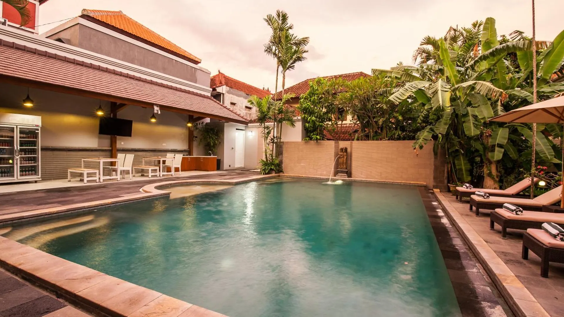 2-Bedroom Garden Legian Villa, 5Min Walk To Double Six Beach Seminyak  Seminyak (Bali)
