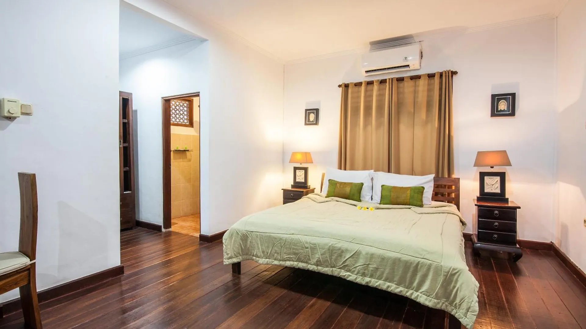 2-Bedroom Garden Legian Villa, 5Min Walk To Double Six Beach Seminyak  0*, Seminyak (Bali)