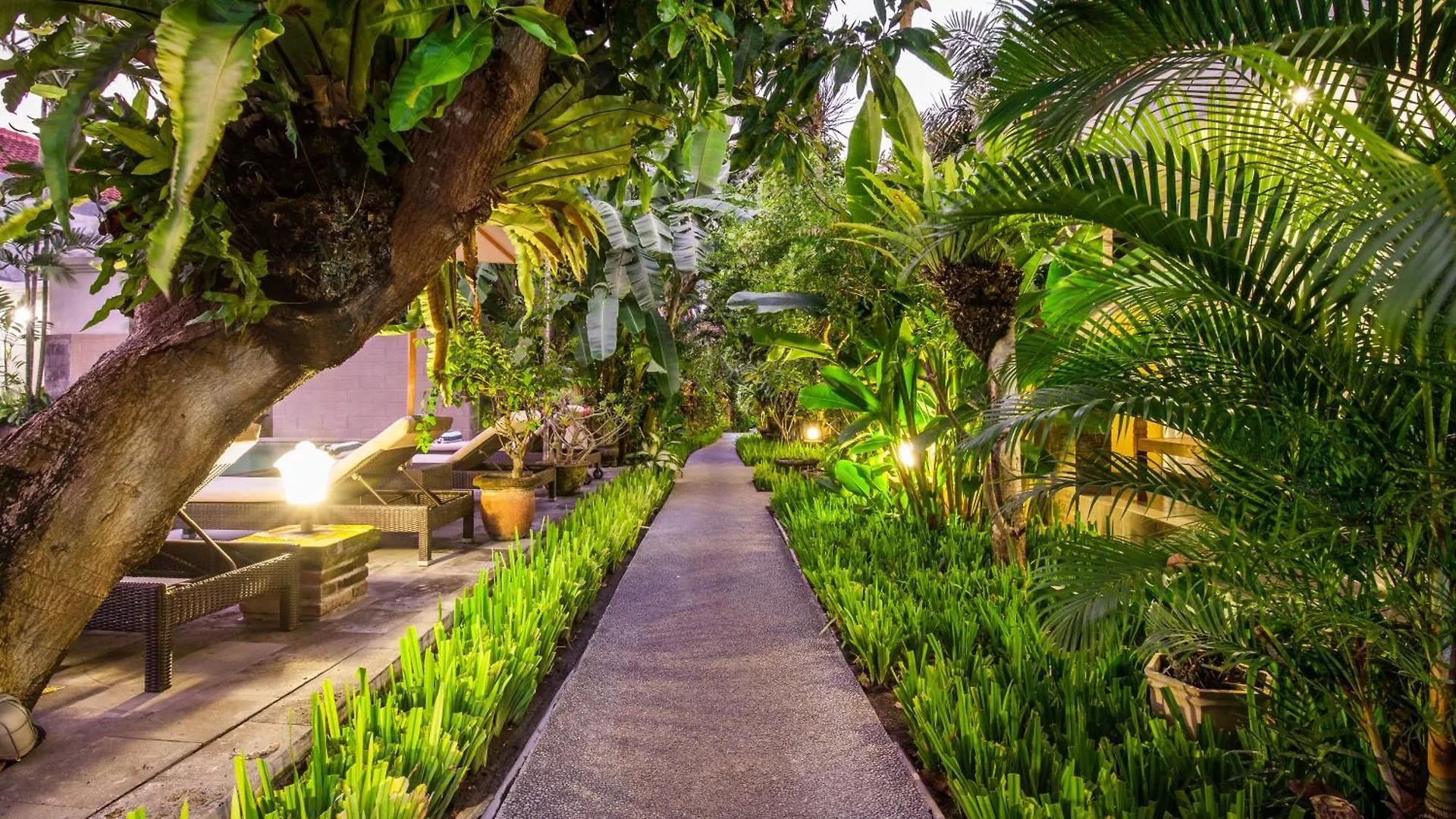 2-Bedroom Garden Legian Villa, 5Min Walk To Double Six Beach Seminyak  Indonesia